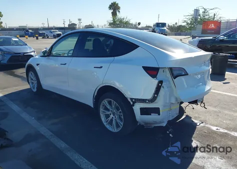 2022 Tesla Model Y Long Range Dual Motor All-Wheel Drive from USA, damaged, VIN 7SAYGDEE6NF438978